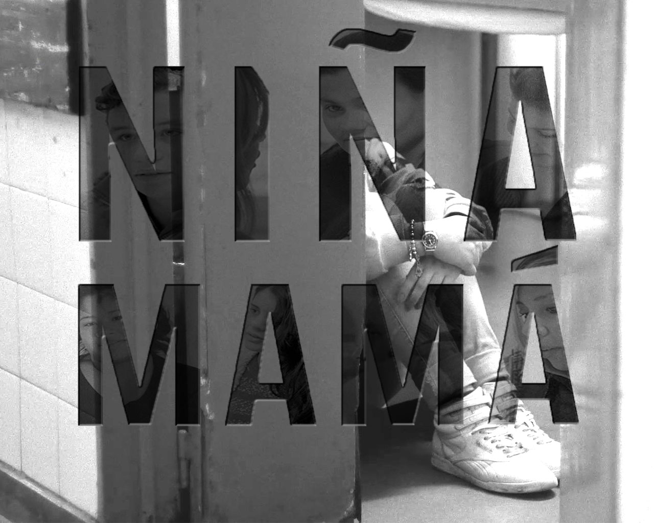 NIÑA MAMÁ